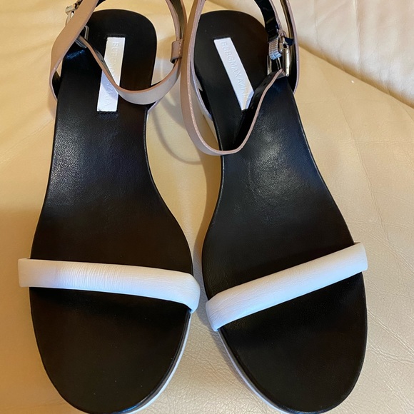 BCBGMaxazria Ma-Darcie Wedge Sandals US 8.5 - Picture 2 of 6